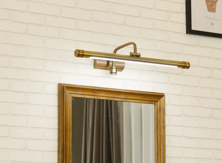 Wall Lamp Bevers